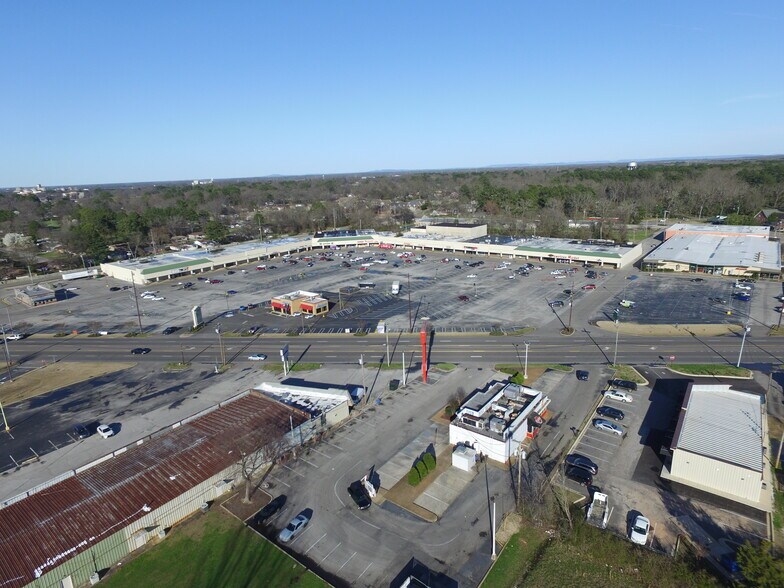 More Photos Of 1820 6th Ave SE, Decatur Unknown For Lease