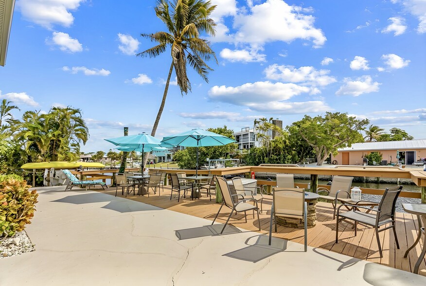 More Photos Of 3226 Stringfellow Rd, Saint James City Apartments For Sale