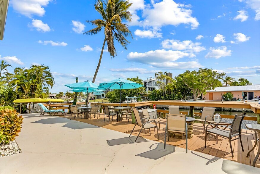 More Photos Of 3226 Stringfellow Rd, Saint James City Apartments For Sale