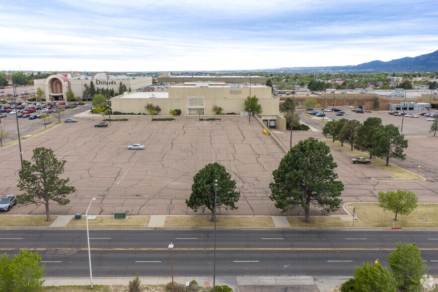 More Photos Of 820 & 3655 Citadel Dr E, Colorado Springs General Retail For Sale