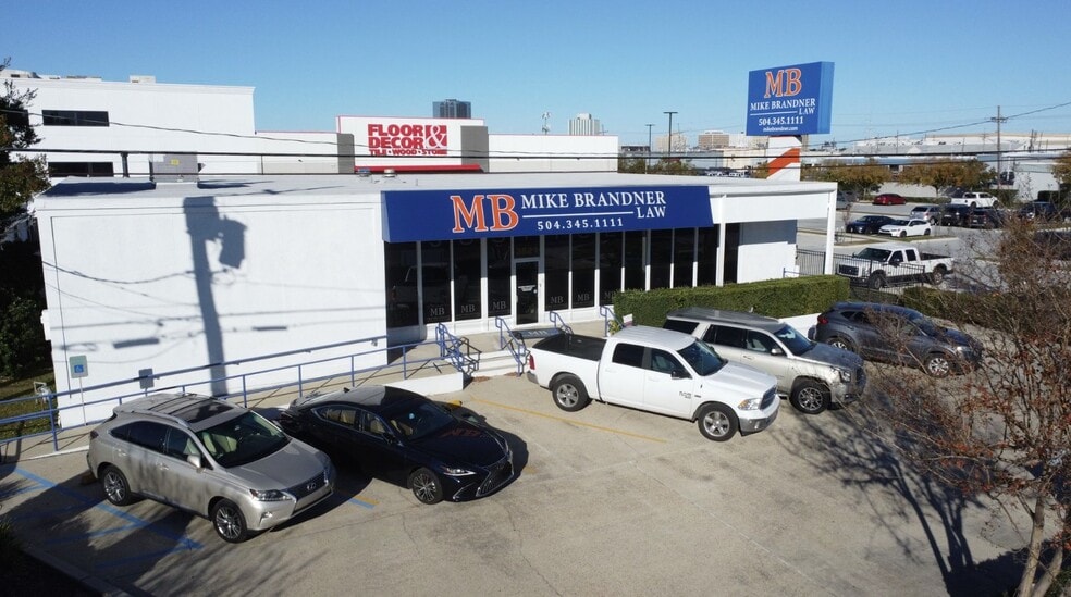 Primary Photo Of 3621 Veterans Memorial Blvd, Metairie Office For Lease