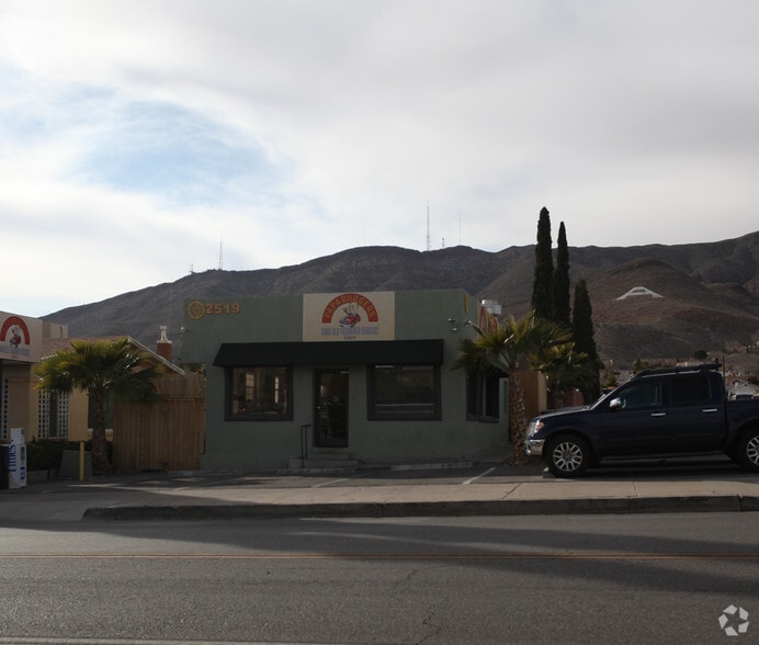 More Photos Of 2519 N Piedras St, El Paso Restaurant For Sale