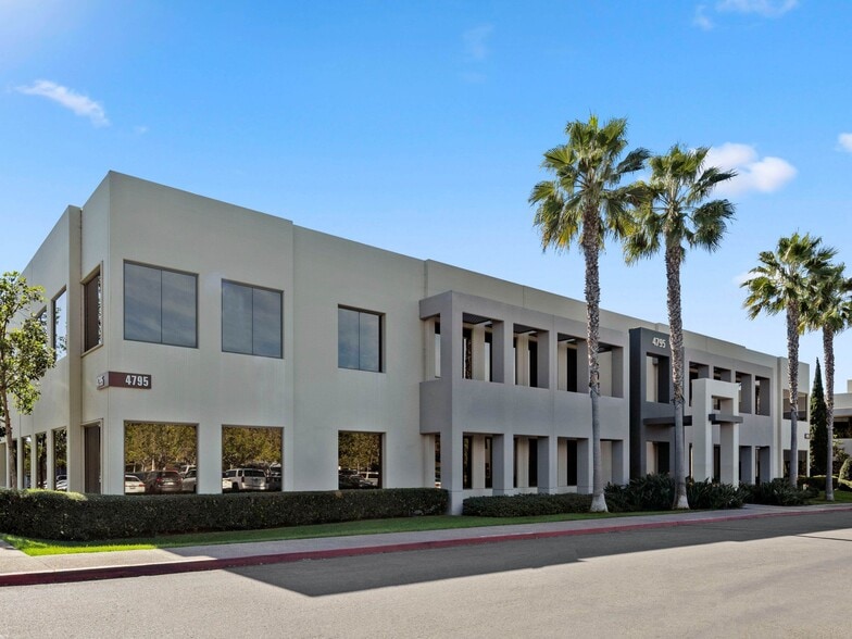 More Photos Of 4790 Eastgate Mall, San Diego Unknown For Lease