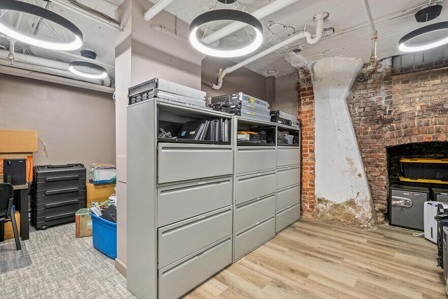 More Photos Of 2000 Arapahoe St, Denver Loft Creative Space For Lease