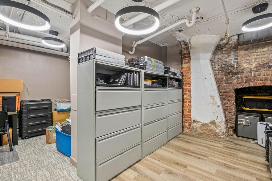 More Photos Of 2000 Arapahoe St, Denver Office For Sale