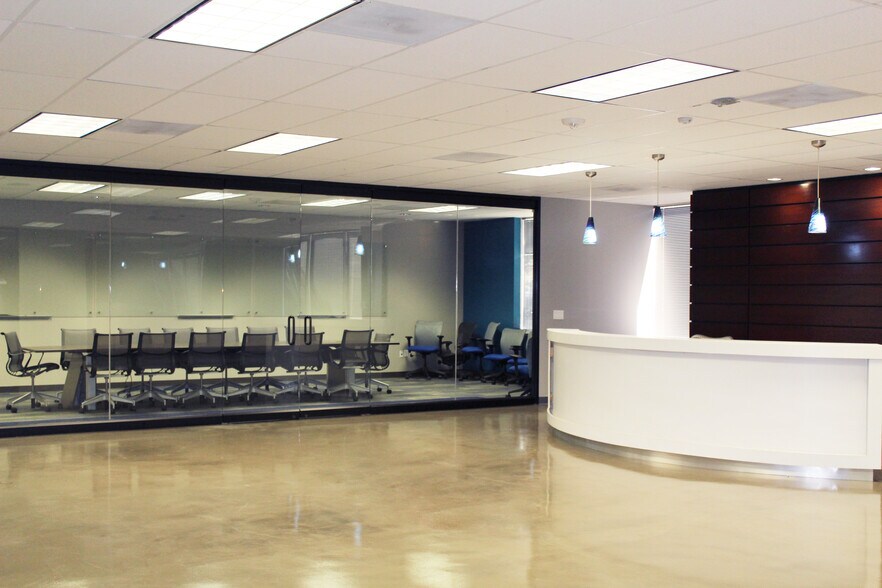 More Photos Of 5005 Mitchelldale St, Houston Office For Lease