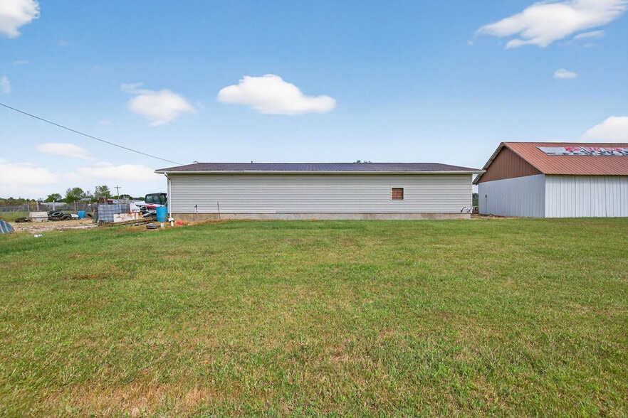 More Photos Of 338 Booneslick Rd, New Florence Industrial For Sale