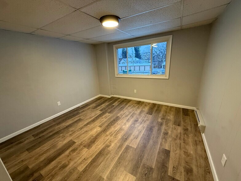 More Photos Of 120-126 N Wooster Ave, Strasburg Storefront Retail Residential For Sale