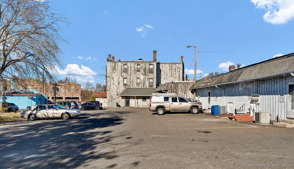 More Photos Of 1-21 Whiting St, Plainville Storefront For Sale