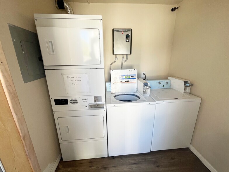 More Photos Of 321 W Ianthe St, Tavares Multifamily For Sale