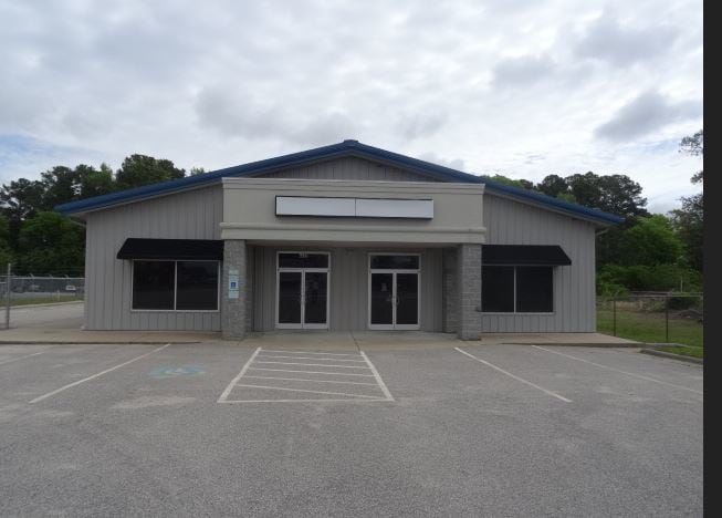 Primary Photo Of 4400 Bragg Blvd, Fayetteville Showroom For Lease