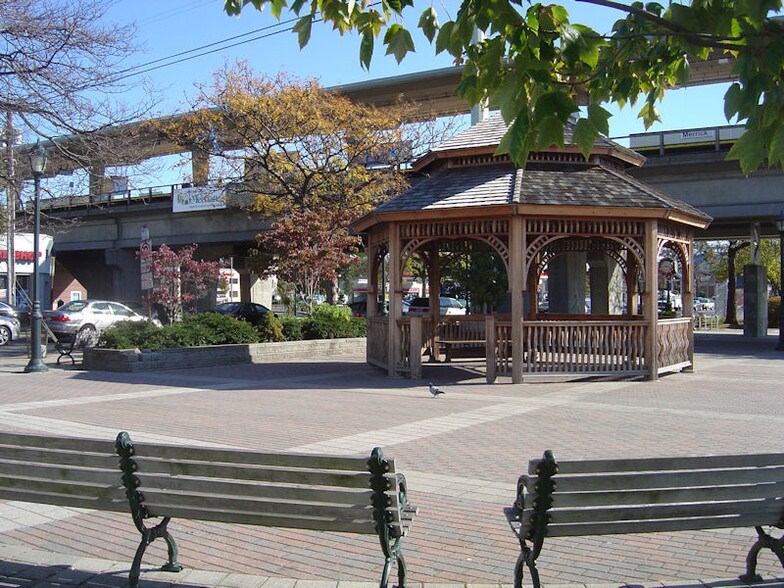 More Photos Of 31 Merrick Ave, Merrick Medical For Lease