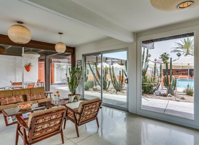 More Photos Of 225 W Baristo Rd, Palm Springs Hotel For Sale