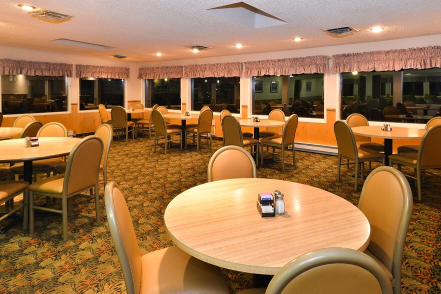 More Photos Of 2830 US Highway 160 W, Monte Vista Hotel For Sale