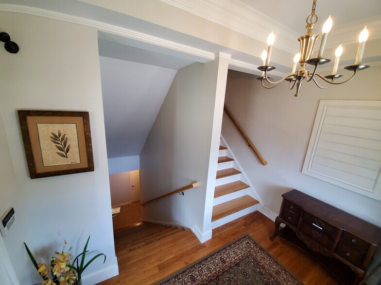 More Photos Of 406 E Putnam Ave, Cos Cob Office For Sale