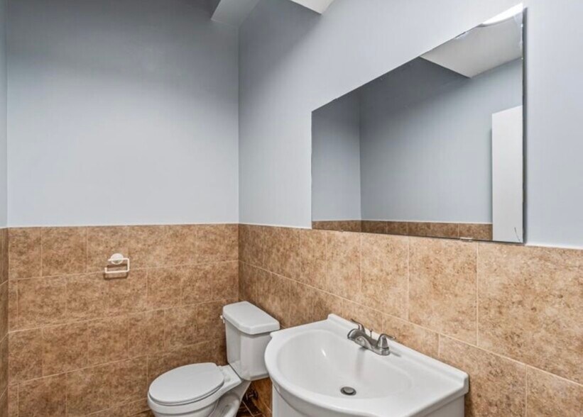 More Photos Of 58-34 59 street, Queens Office For Lease