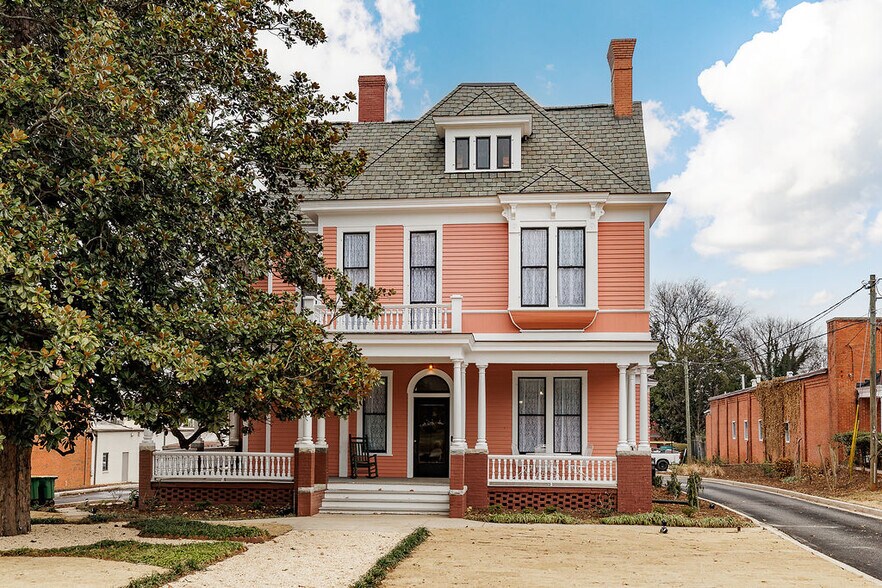 Primary Photo Of 892 Prince Ave, Athens Medical For Lease