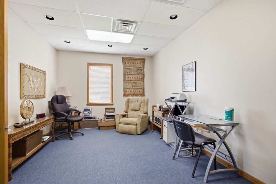More Photos Of 3519 Bigelow Blvd, Pittsburgh Office For Sale