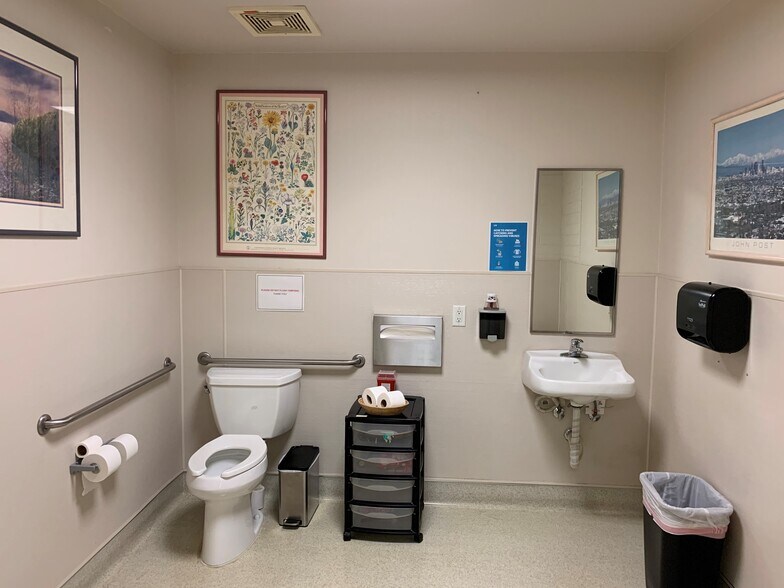 More Photos Of 431 W Baseline, Claremont Office For Lease
