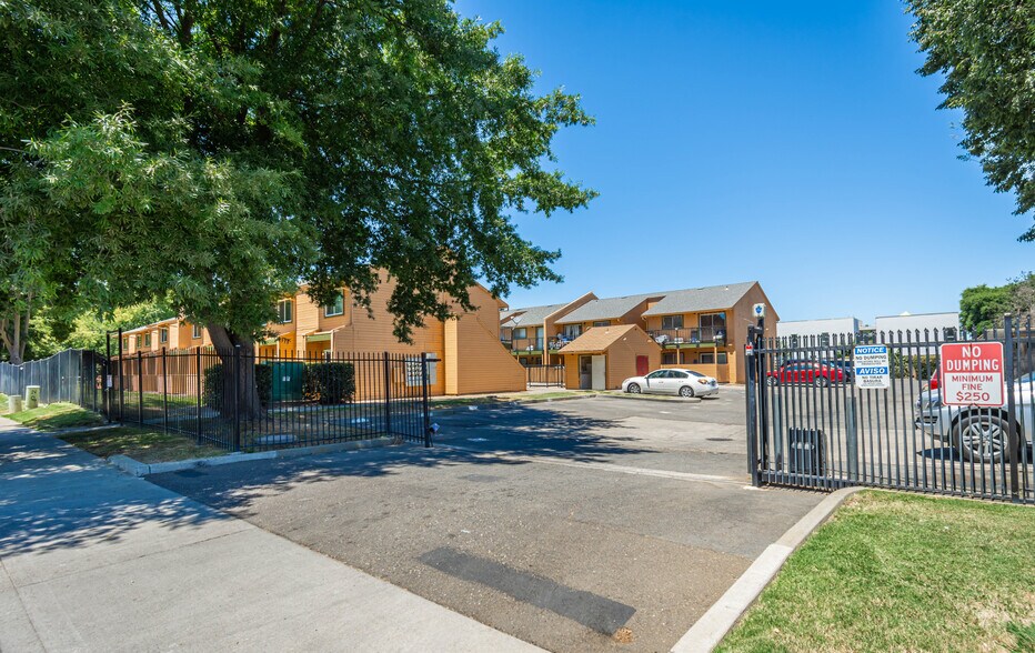More Photos Of 2270-2280 Northview Dr, Sacramento Apartments For Sale