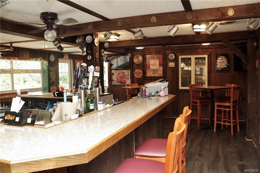 More Photos Of 3333 Lockport Olcott Rd, Newfane Restaurant For Sale