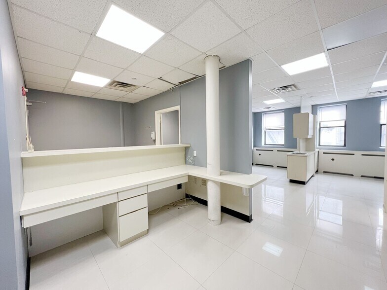More Photos Of 128-138 Mott St, New York Medical For Lease