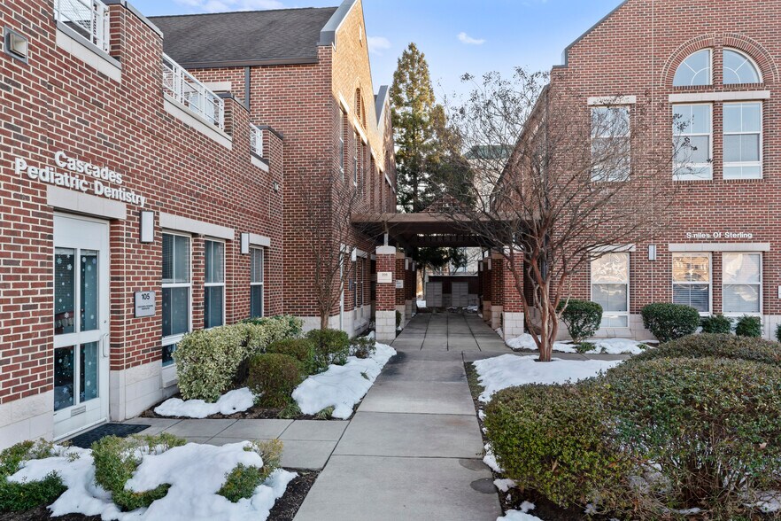 More Photos Of 21165 Whitfield Pl, Sterling Medical For Sale