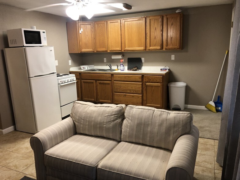 More Photos Of 5202 County Road 469, Brazoria Apartments For Sale