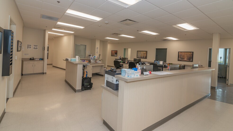 More Photos Of 4500 Morning Dr, Bakersfield Medical For Lease