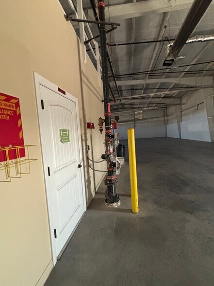 More Photos Of 703 Greenway Dr, Fruita Warehouse For Lease