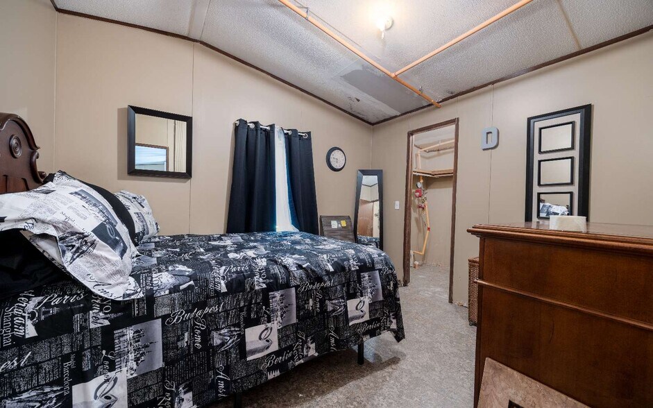 More Photos Of 7601 133rd Rd, Live Oak Assisted Living For Sale