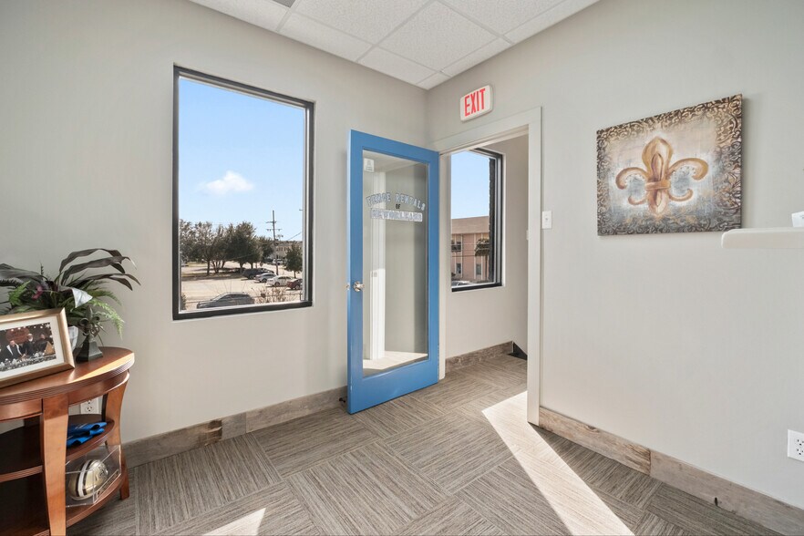 More Photos Of 3316 Florida Ave, Kenner Office For Sale