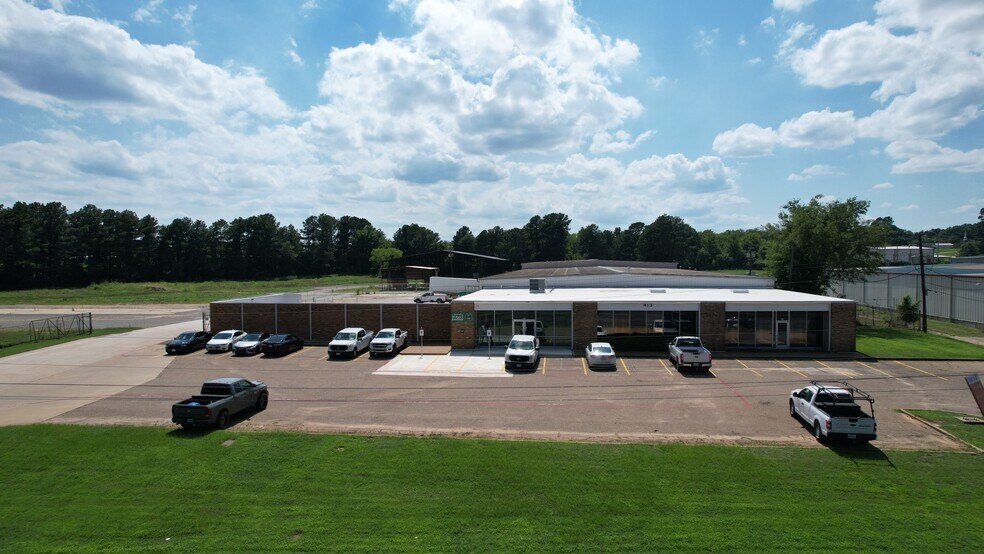 More Photos Of 413 S Eastman Rd, Longview Land For Sale