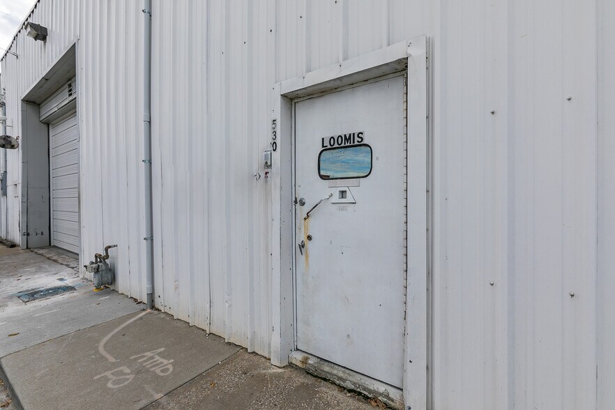 More Photos Of 530 W McDaniel St, Springfield Industrial For Lease