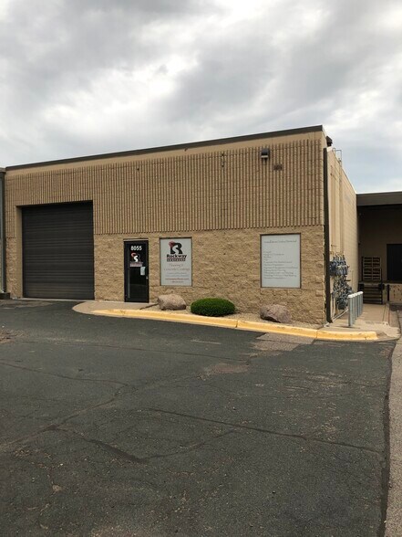 More Photos Of 8000-8090 NE University Ave, Minneapolis Manufacturing For Lease
