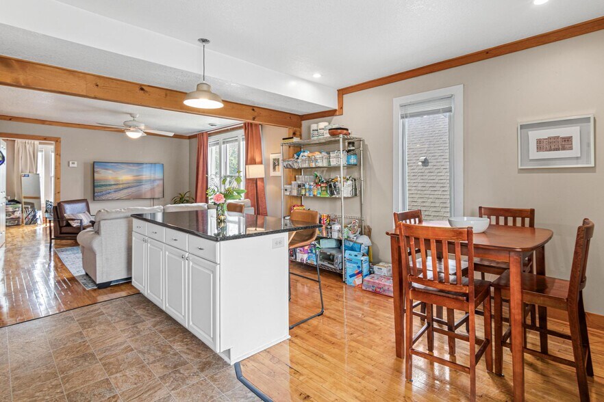 More Photos Of 2526 Jackson St NE, Minneapolis Apartments For Sale