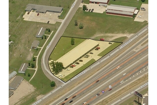 More Photos Of 5920 S General Bruce Dr, Temple Warehouse For Lease