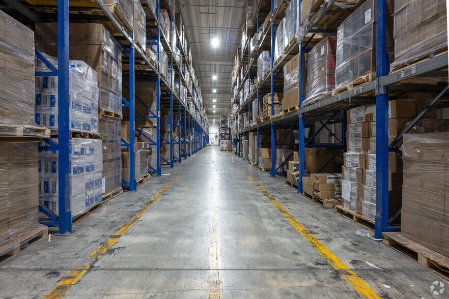 More Photos Of 90 Piedmont Industrial Dr, Winston-Salem Warehouse For Lease