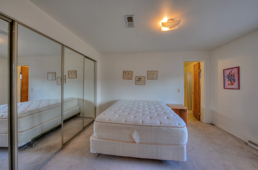 More Photos Of 195 E 200 N, Moab Specialty For Sale