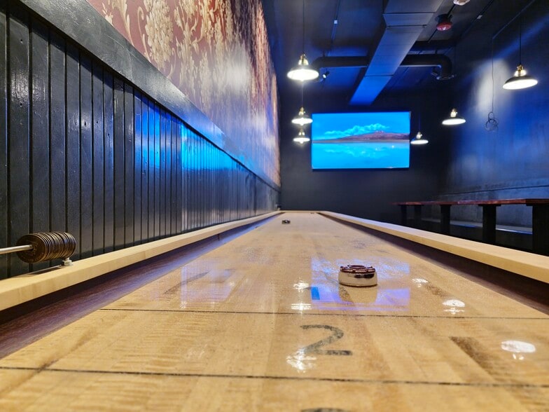 More Photos Of 1011 Front St, Evanston Restaurant For Lease