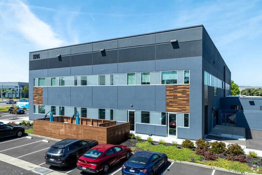 More Photos Of 1501 Harbor Bay Pky, Alameda Research And Development For Lease