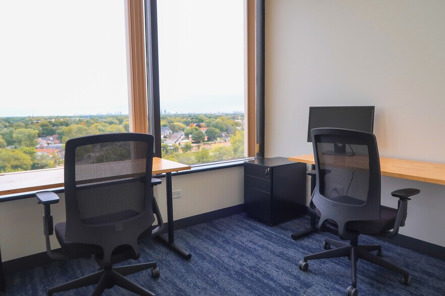 More Photos Of 4849 N Milwaukee Ave, Chicago Coworking Space