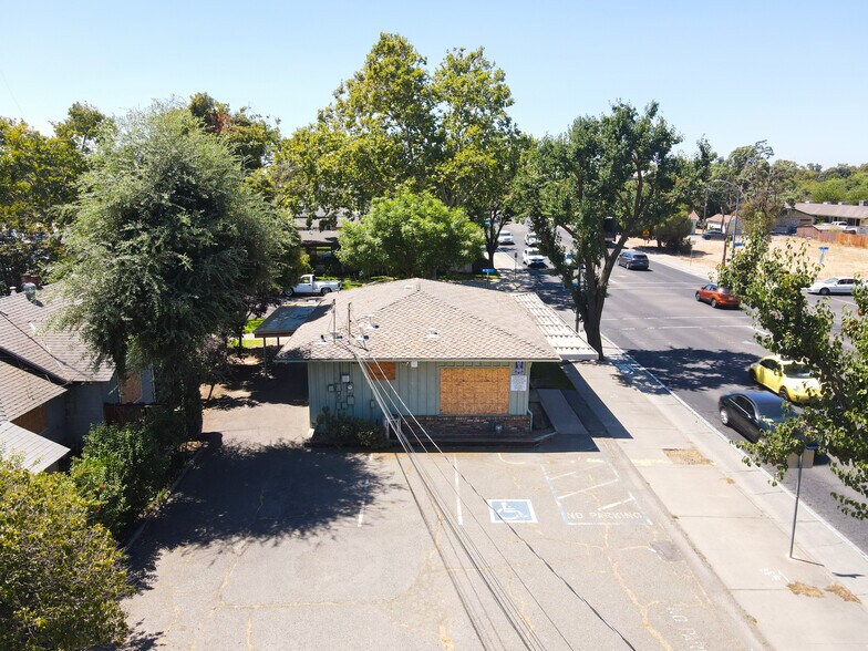 More Photos Of 2510 M St, Merced Office For Sale