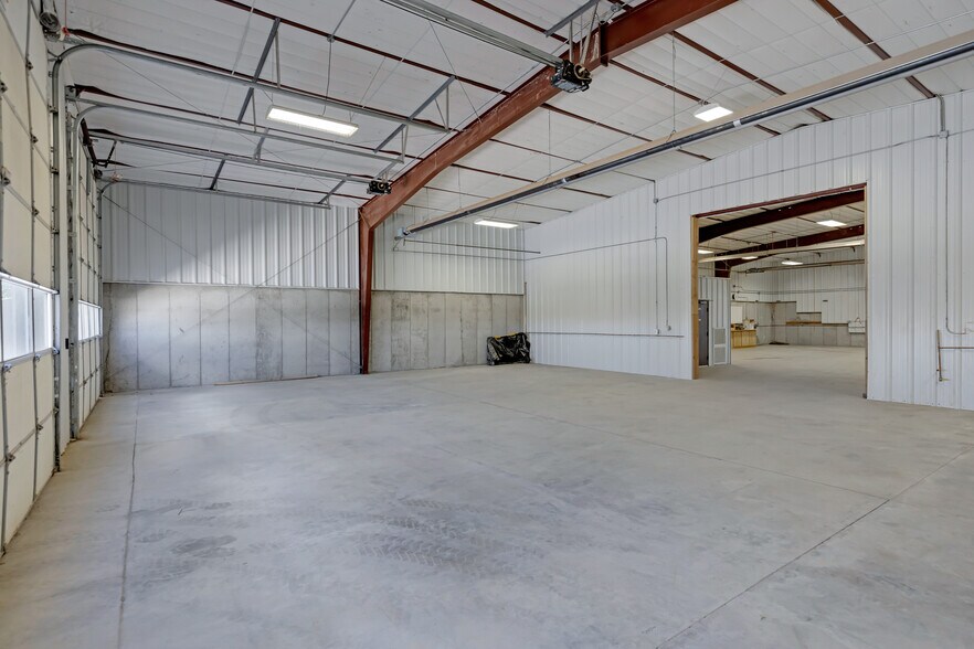 More Photos Of 600 Sioux Ave, Simla Manufacturing For Sale
