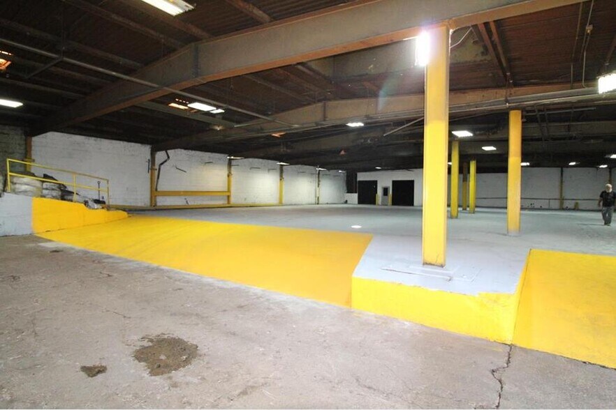 More Photos Of 80 Oliver St, Wisconsin Rapids Manufacturing For Sale