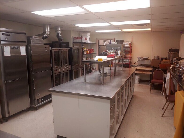 More Photos Of 4493 Oberlin Ave, Lorain Lodge Meeting Hall For Sale