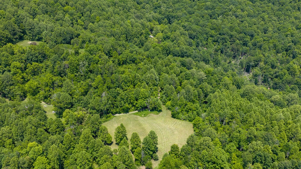 More Photos Of 1413 Song Bird Ln, Grassy Meadows Lodge Meeting Hall For Sale