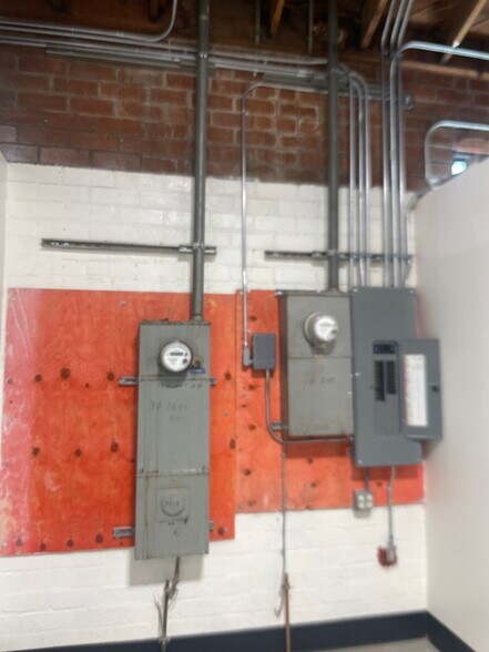 More Photos Of 13525 Alma Ave, Gardena Manufacturing For Lease