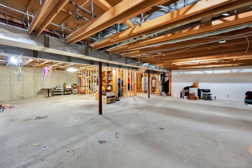 More Photos Of 340 E 1200 S, Orem Restaurant For Sale