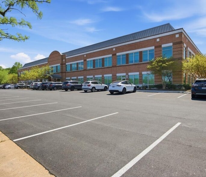 More Photos Of 21351 Gentry Dr, Sterling Office For Sale